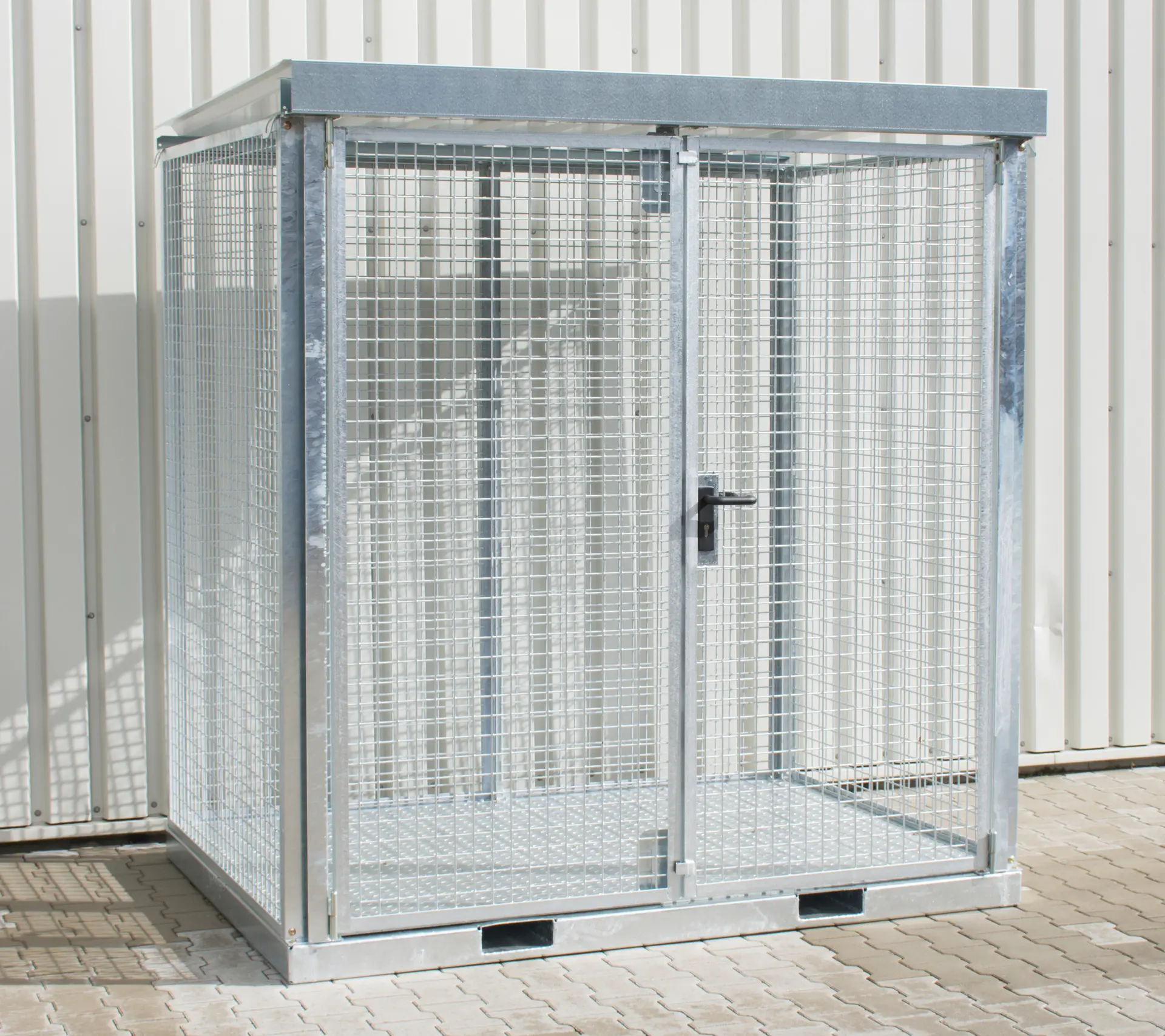 Gasflaschen-Container GFC-E/T M2, feuerverzinkt von BAUER Südlohn