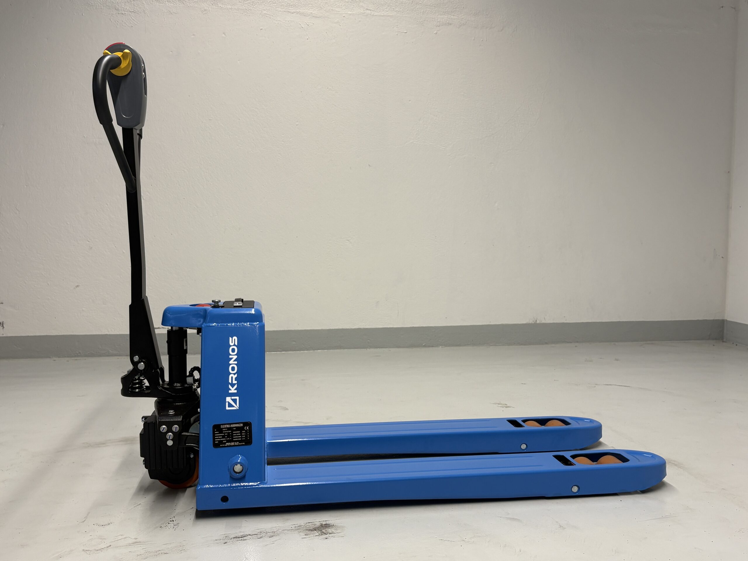 Elektrischer Handhubwagen 1,5 t - KRONOS EHW Eco 15 – Bild 3