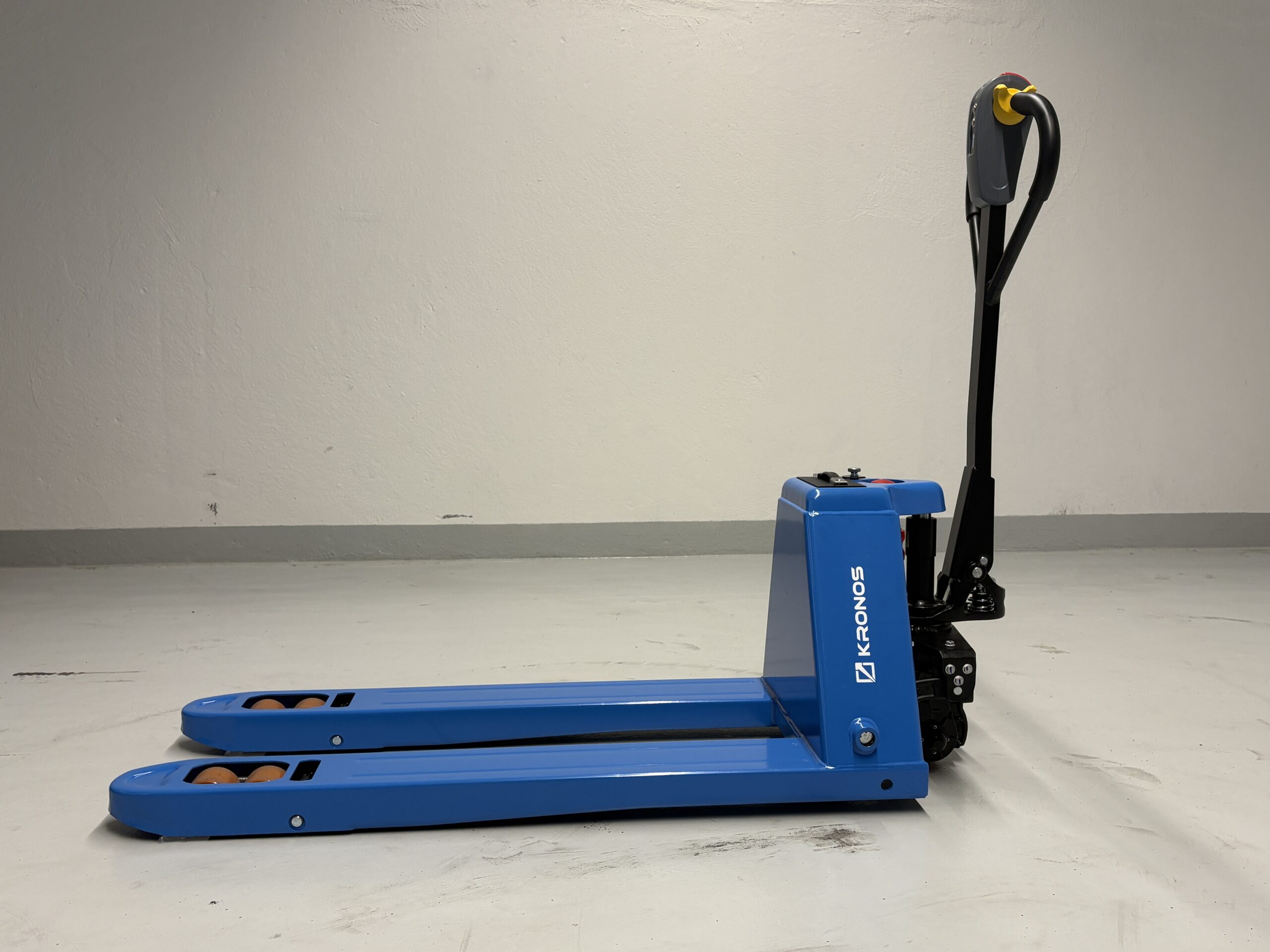 Elektrischer Handhubwagen 1,5 t - KRONOS EHW Eco 15 – Bild 4